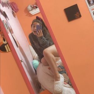 Meet your Posher, Amelia